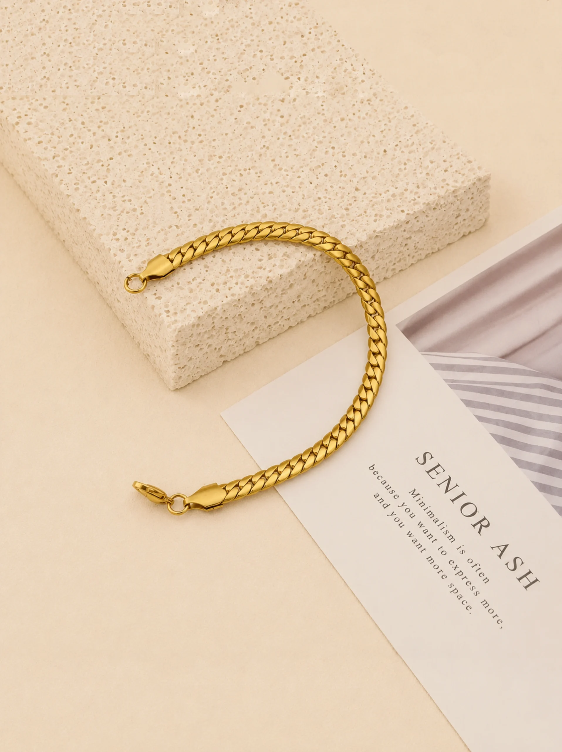 Chunky Cuban Chain Bracelet – Bold Unisex Luxury - Image 9