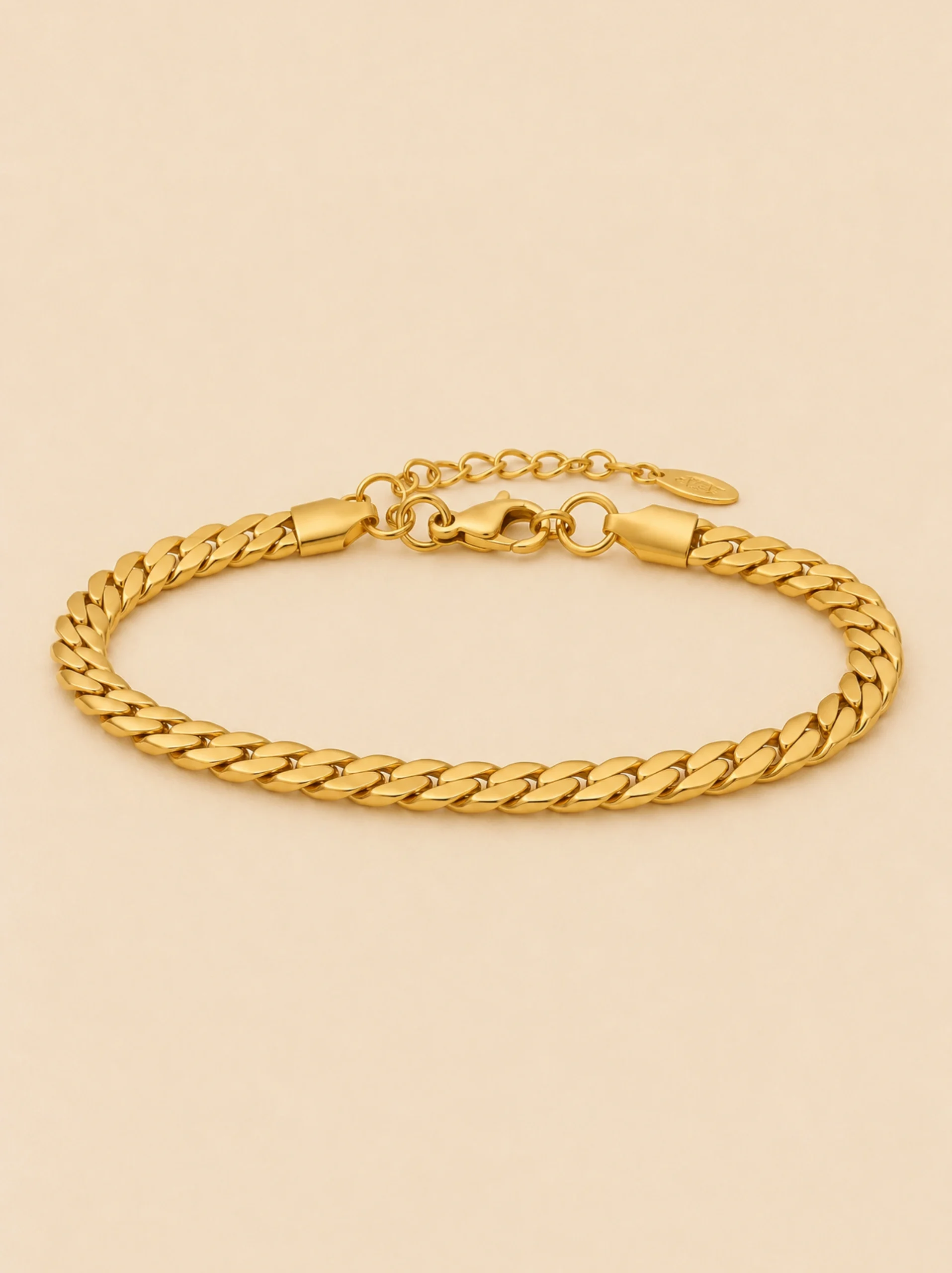 Chunky Cuban Chain Bracelet – Bold Unisex Luxury - Image 5