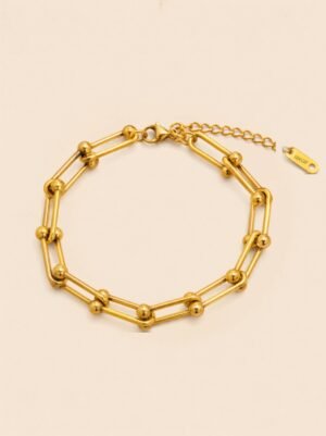 Horseshoe Buckle Bracelet – Classic Luck with a Modern Twist