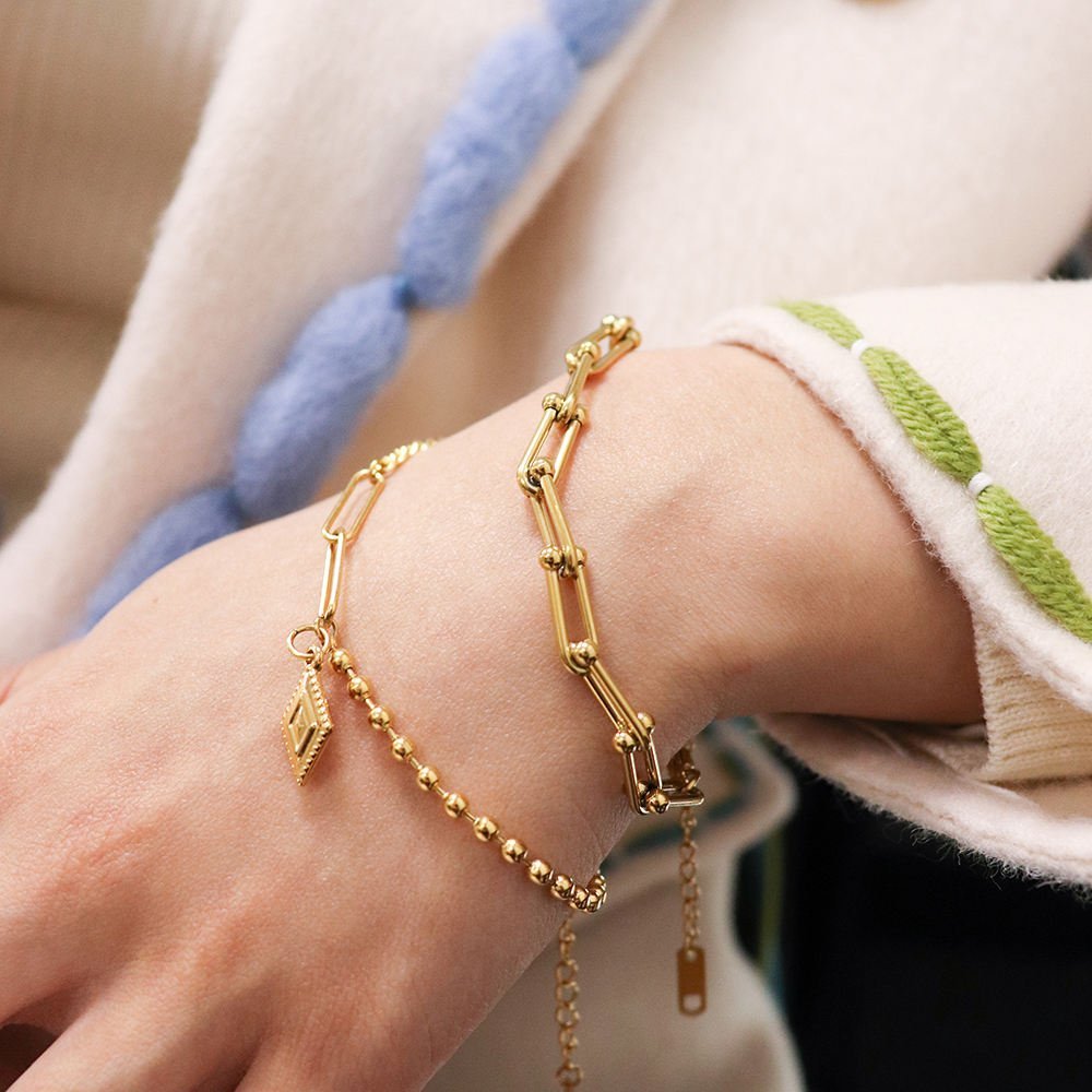 Horseshoe Buckle Bracelet – Classic Luck with a Modern Twist - Image 5