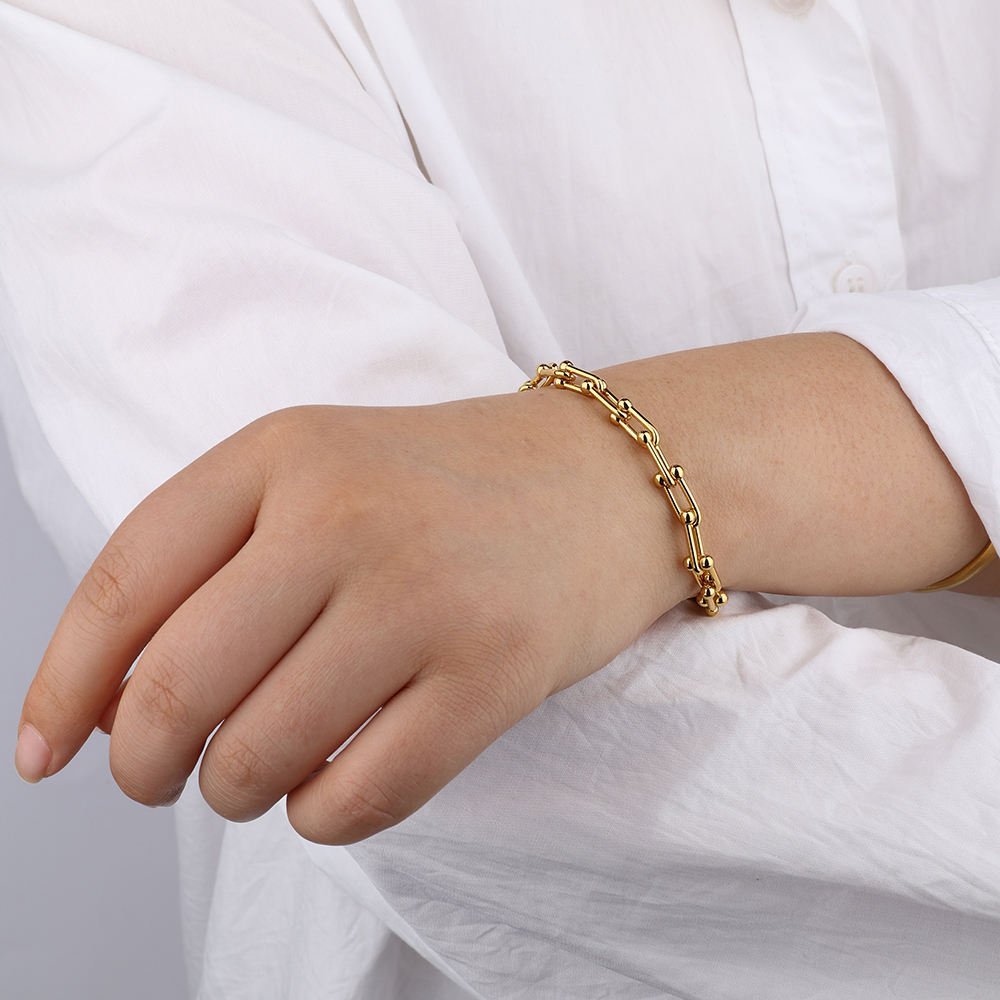 Horseshoe Buckle Bracelet – Classic Luck with a Modern Twist - Image 9