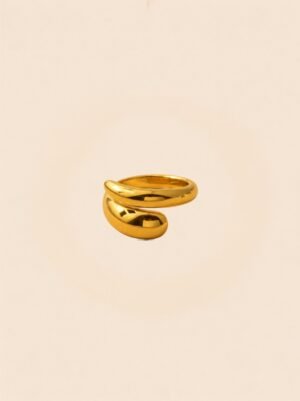 LUMA Hug Ring – Fashionable Open Design with Meaningful Charm